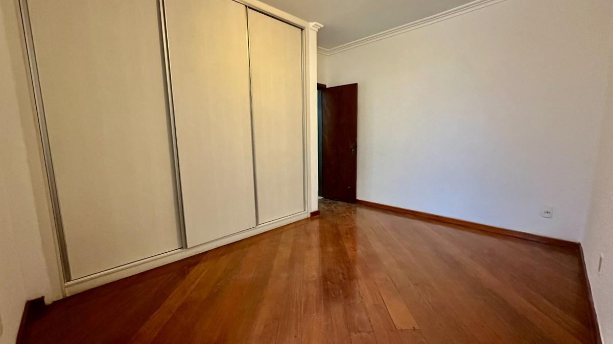 Casa, Itapoã, 5 Quartos, 5 Vagas, 2 Suítes
