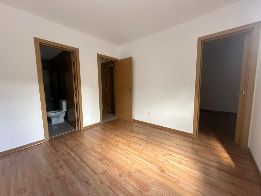 Apartamento, Esplanada, 4 Quartos, 2 Vagas, 1 Suíte