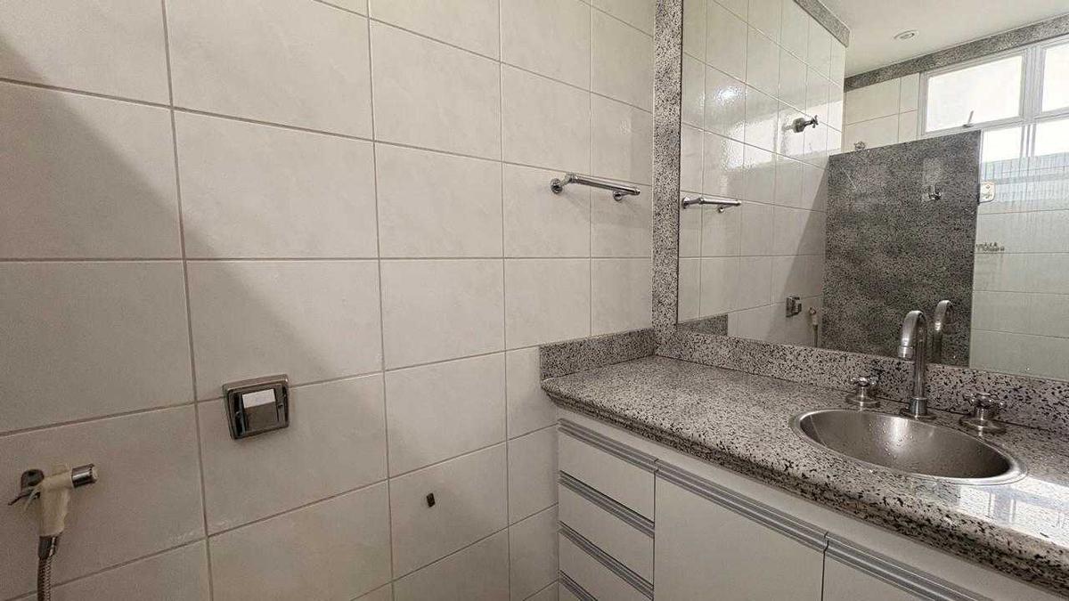 Casa, Vila Paris, 4 Quartos, 4 Vagas, 2 Suítes