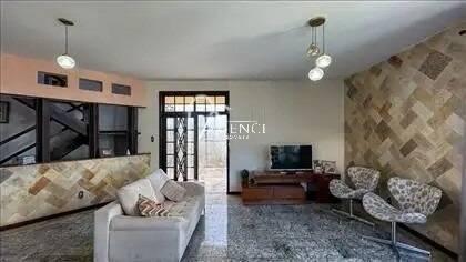 Casa, Camargos, 4 Quartos, 0 Vaga, 1 Suíte