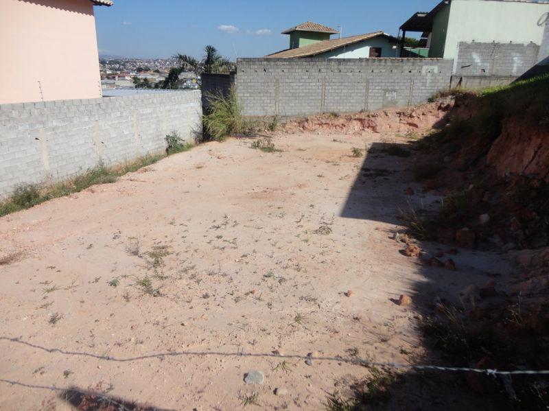 Lote, Arvoredo II, 0 Quarto, 0 Vaga