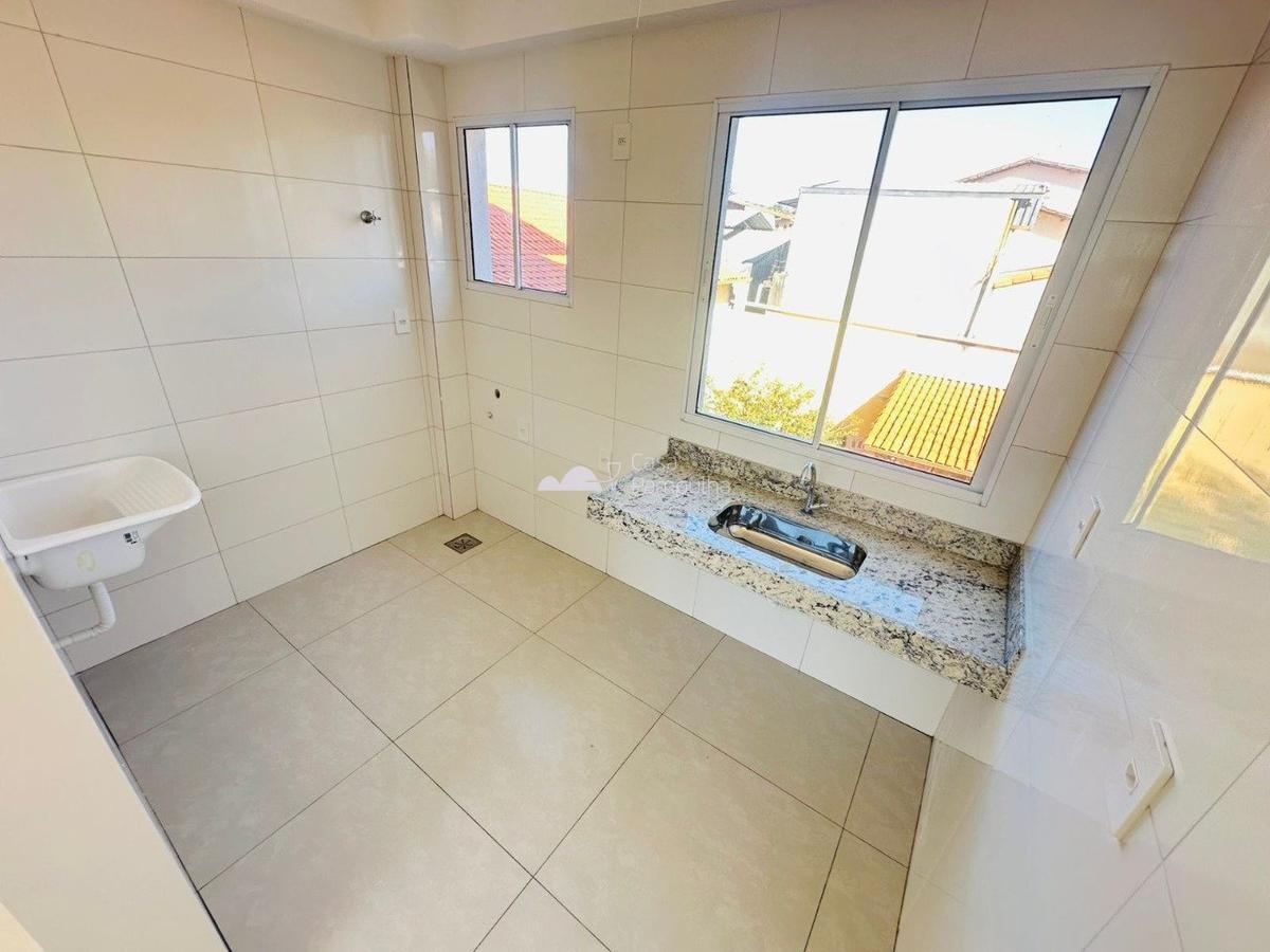 Apartamento, Santa Mônica, 2 Quartos, 1 Vaga