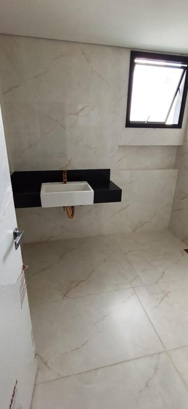 Casa, Trevo, 4 Quartos, 4 Vagas, 3 Suítes