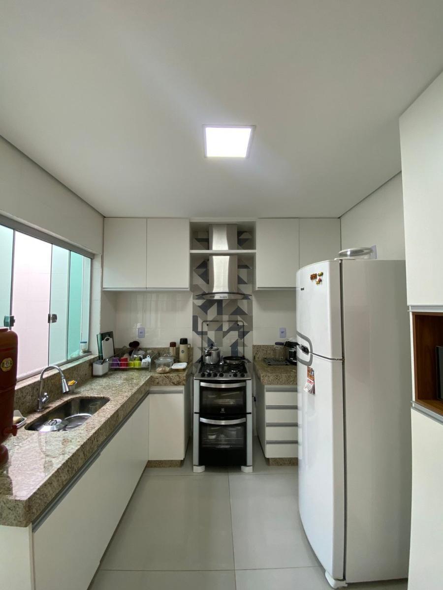 Casa, Industrial São Luiz, 3 Quartos, 1 Vaga, 1 Suíte