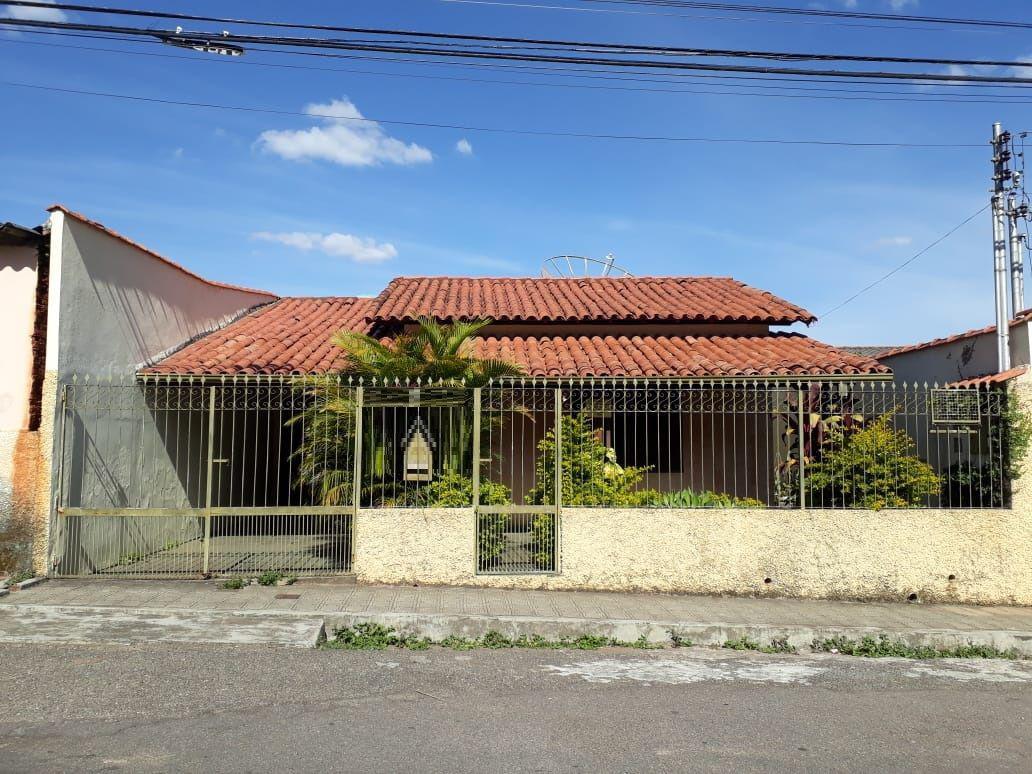 Casa, Bom Pastor, 3 Quartos, 2 Vagas, 1 Suíte