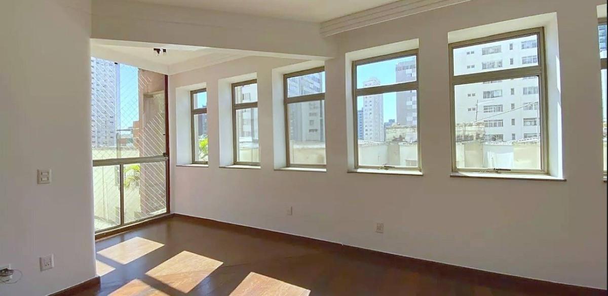 Apartamento, Funcionários, 3 Quartos, 2 Vagas, 1 Suíte