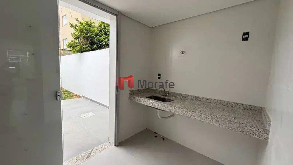Casa, Jardim Leblon, 2 Quartos, 2 Vagas