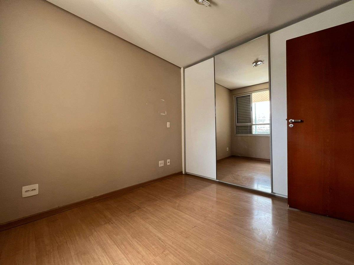 Apartamento, Floresta, 3 Quartos, 2 Vagas, 1 Suíte