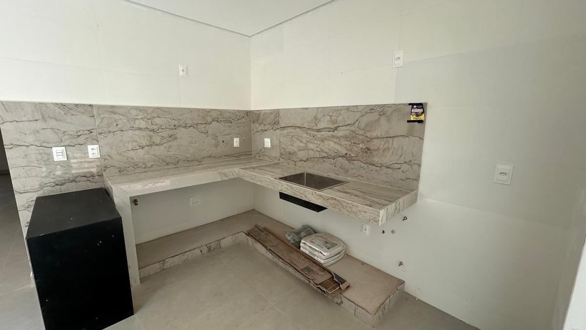 Casa, Nova Floresta, 4 Quartos, 3 Vagas, 2 Suítes