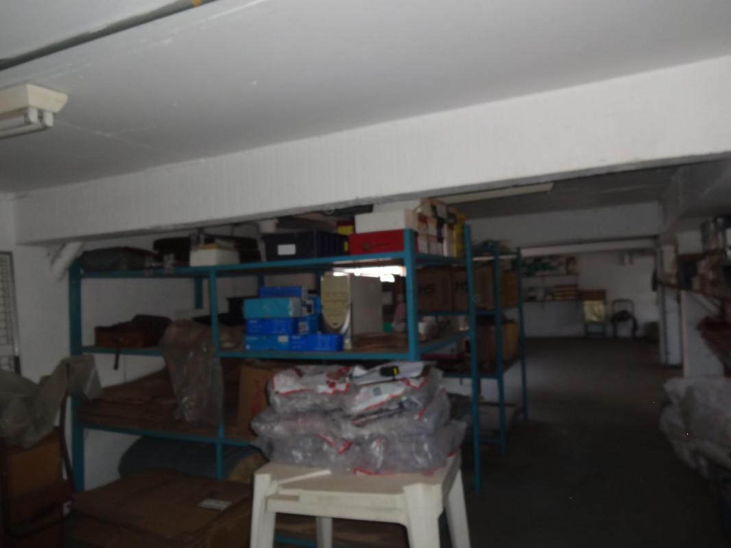 Galpão, Floramar, 0 Quarto, 2 Vagas