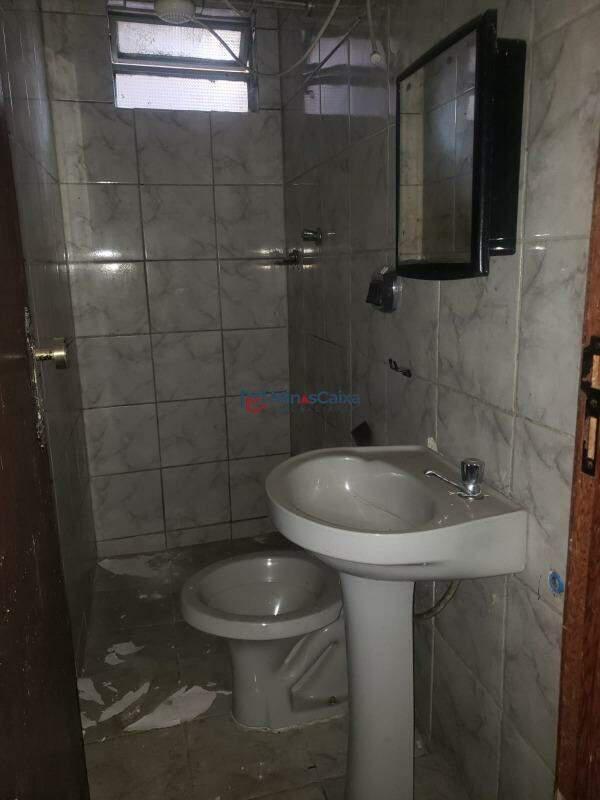 Casa, Primavera, 5 Quartos, 2 Vagas, 1 Suíte