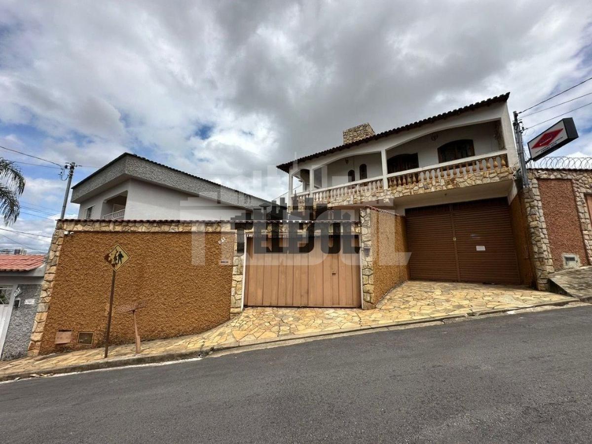 Casa, Vila Registânea, 3 Quartos, 5 Vagas, 1 Suíte