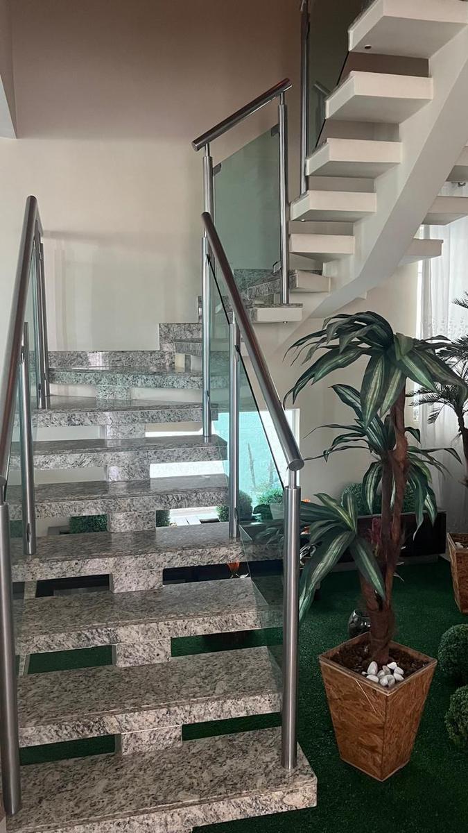 Casa, Europa, 4 Quartos, 4 Vagas, 3 Suítes