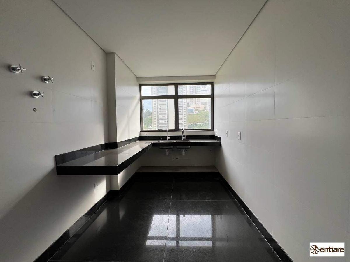 Apartamento, Vale do Sereno, 4 Quartos, 5 Vagas, 2 Suítes