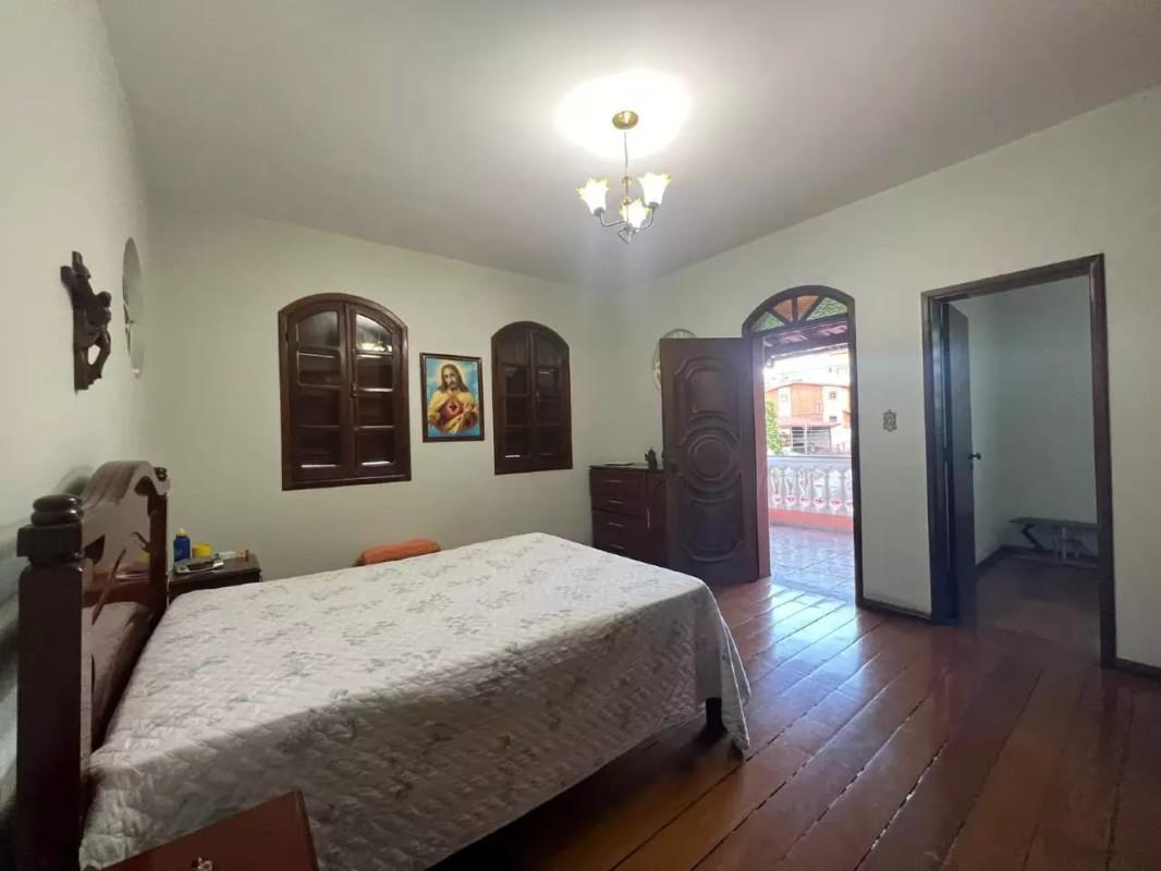 Casa, Barreiro, 5 Quartos, 4 Vagas, 1 Suíte