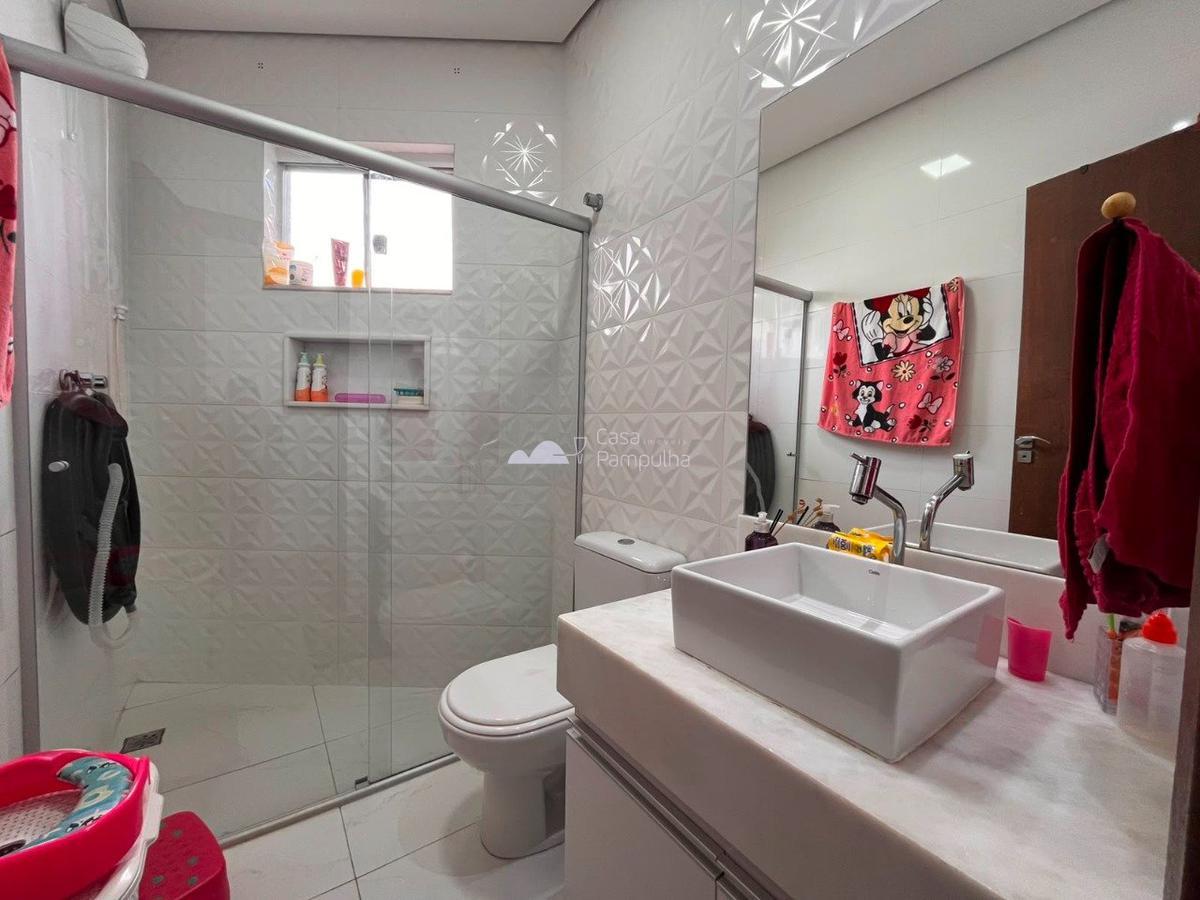 Casa, Santa Mônica, 3 Quartos, 2 Vagas, 1 Suíte