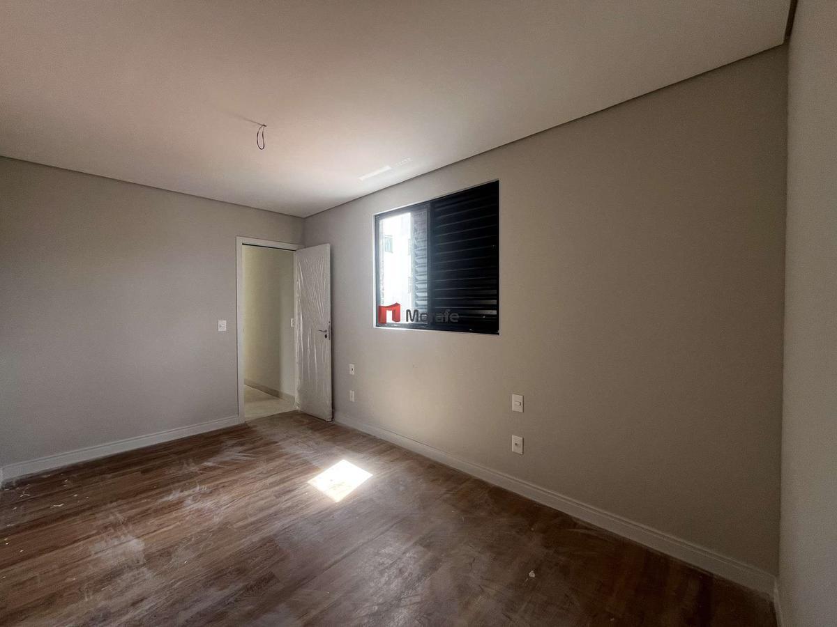 Apartamento, Floresta, 2 Quartos, 2 Vagas, 2 Suítes