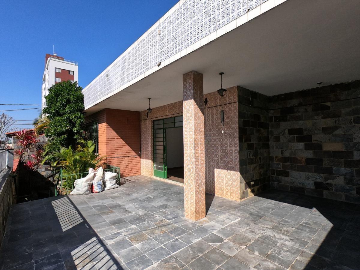 Casa, Caiçaras, 4 Quartos, 2 Vagas, 1 Suíte