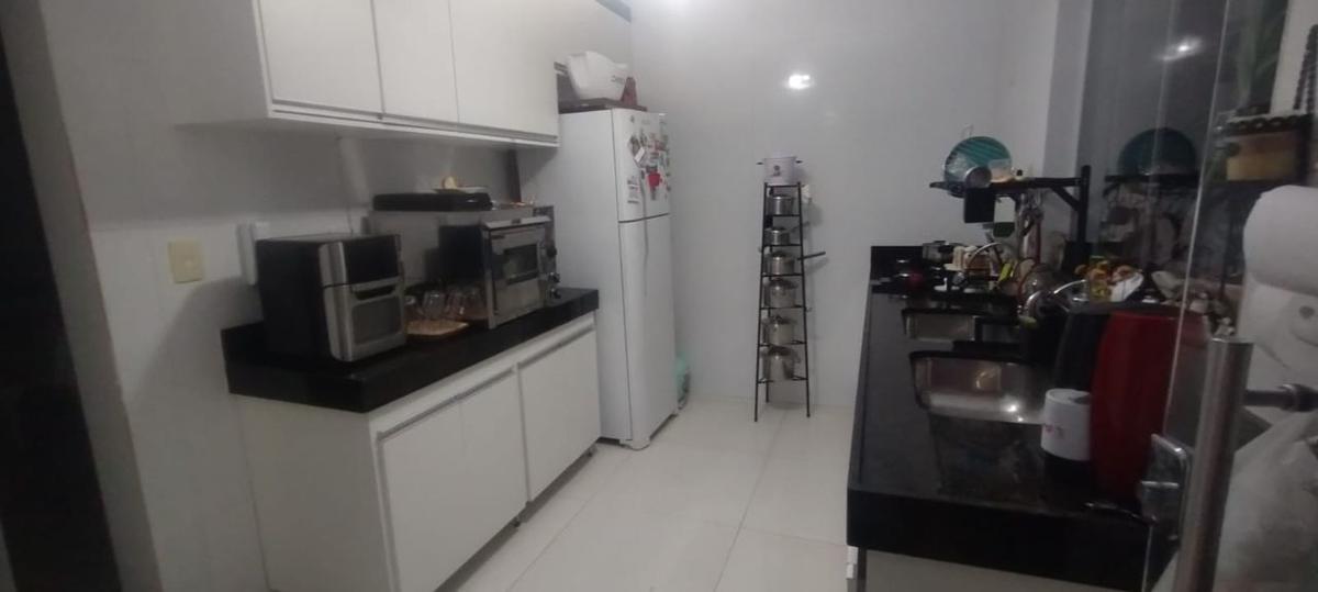 Casa, Cachoeirinha, 3 Quartos, 2 Vagas, 1 Suíte