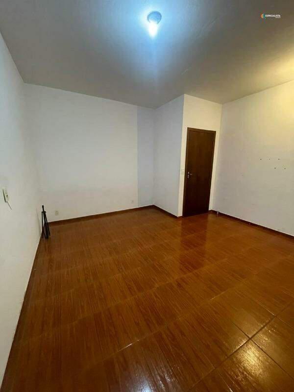 Casa, Belo Vale, 4 Quartos, 2 Vagas, 1 Suíte