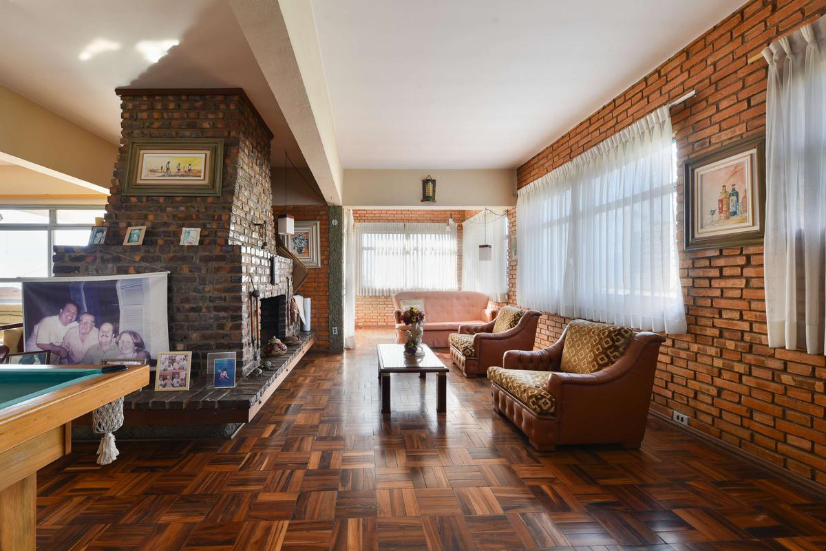 Casa, Santa Lúcia, 5 Quartos, 4 Vagas, 3 Suítes