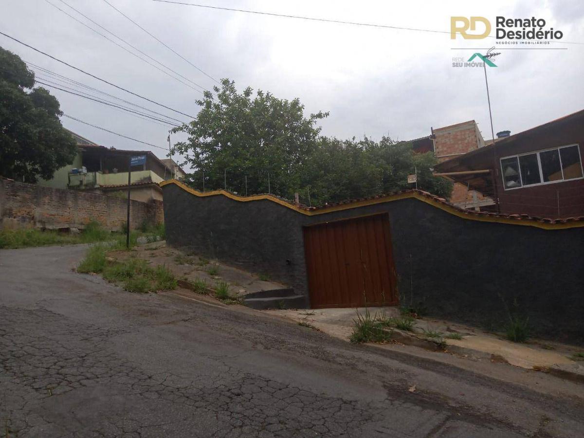 Casa, Goiânia, 3 Quartos, 3 Vagas, 1 Suíte