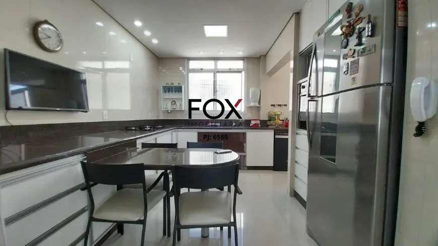 Cobertura, Estoril, 3 Quartos, 2 Vagas, 1 Suíte