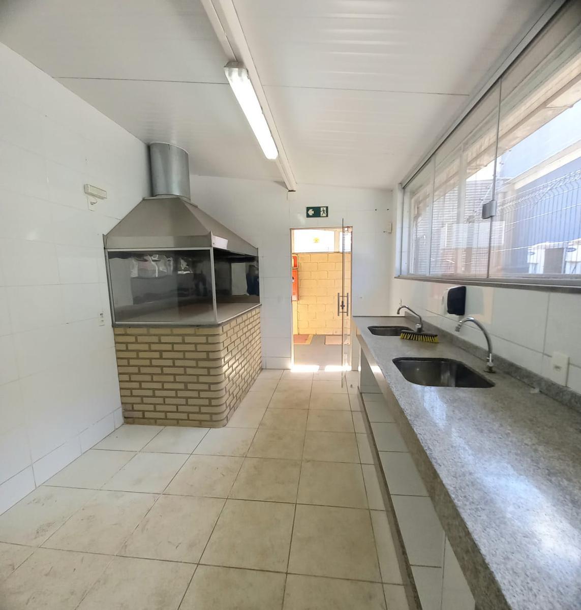 Galpão, Jardim Canadá, 0 Quarto, 4 Vagas