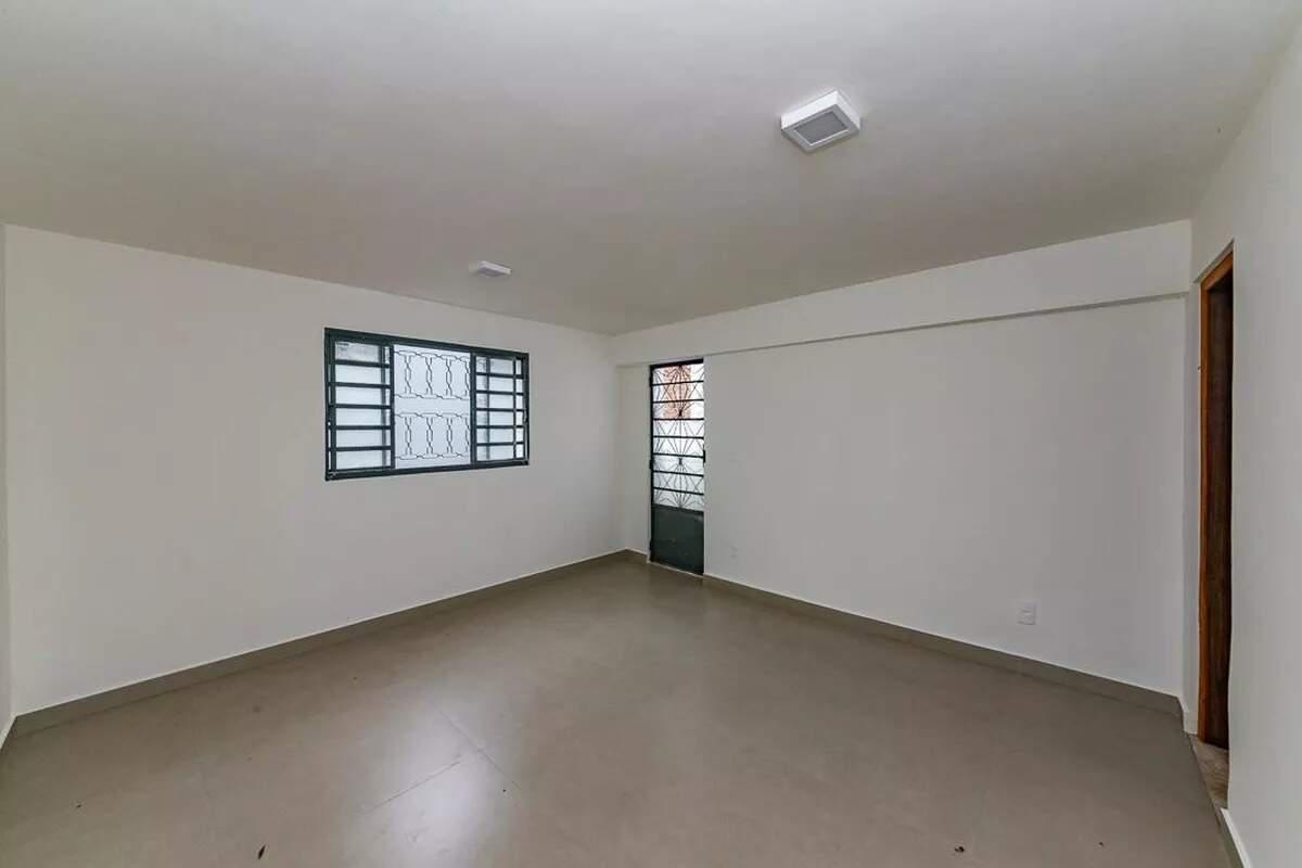 Casa, Palmeiras, 4 Quartos, 8 Vagas, 1 Suíte