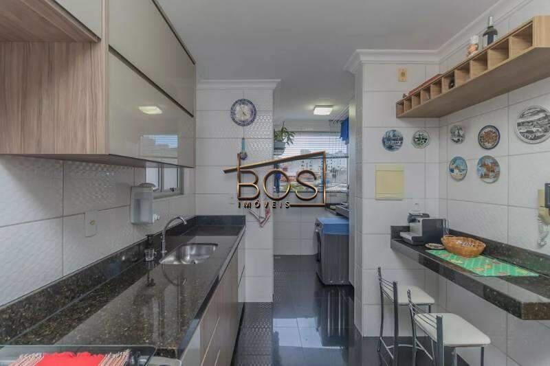 Apartamento, Floresta, 3 Quartos, 2 Vagas, 1 Suíte