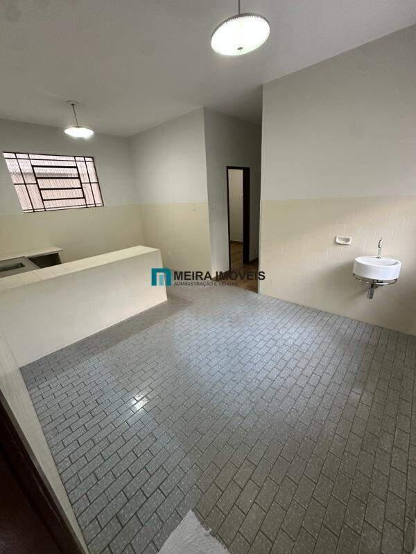 Casa, Concórdia, 6 Quartos, 0 Vaga, 1 Suíte