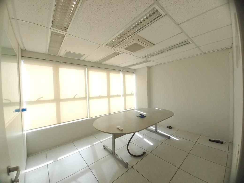 Sala, Savassi, 0 Quarto, 2 Vagas