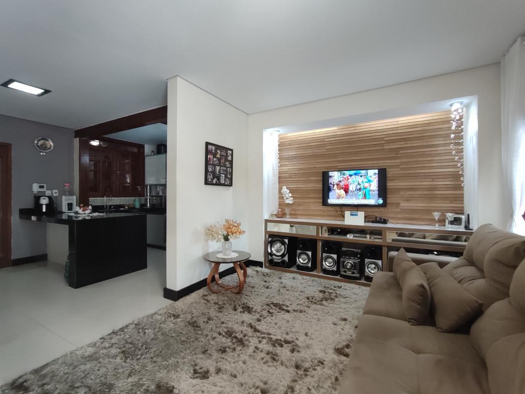 Casa, Nova Cintra, 3 Quartos, 4 Vagas, 1 Suíte
