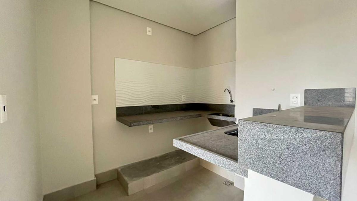 Apartamento, Centro, 2 Quartos, 0 Vaga, 1 Suíte