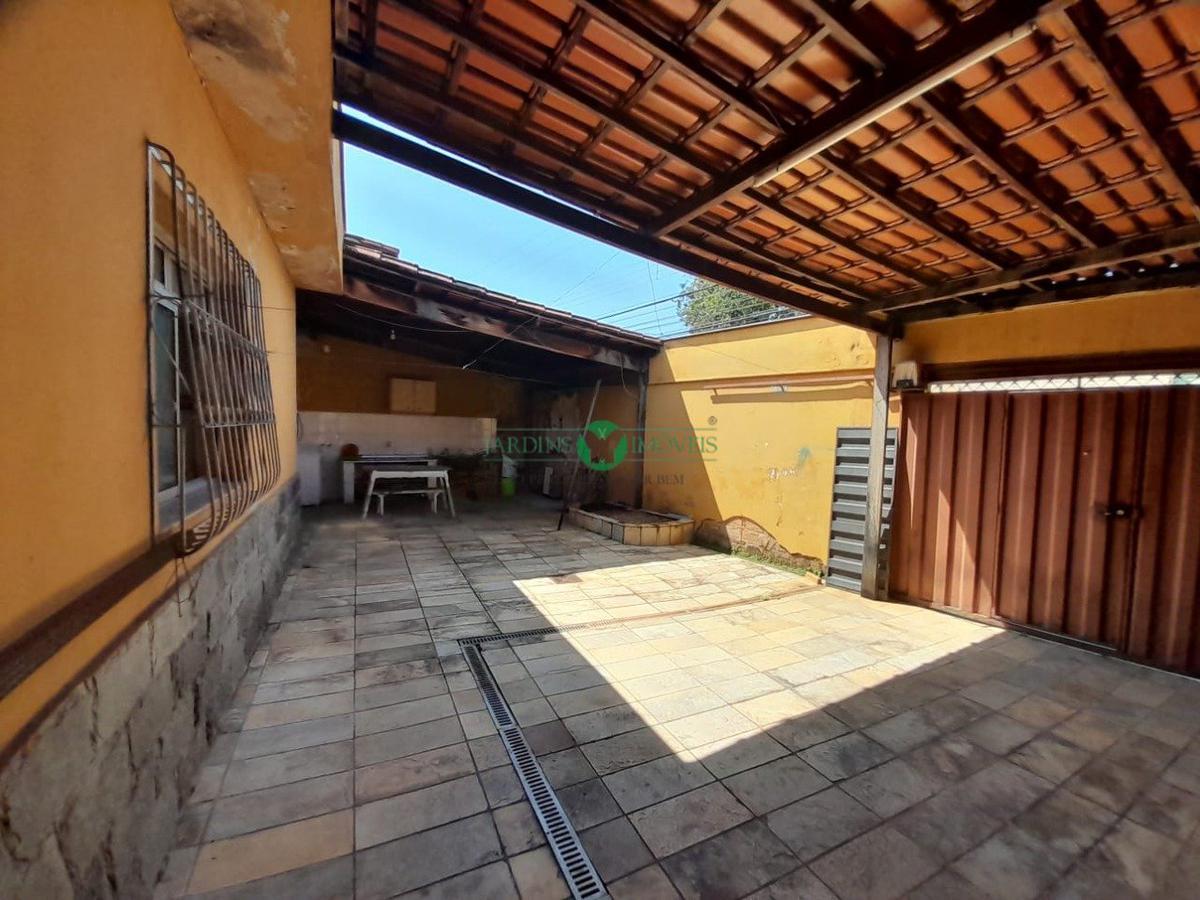 Casa, Cachoeirinha, 3 Quartos, 2 Vagas, 1 Suíte