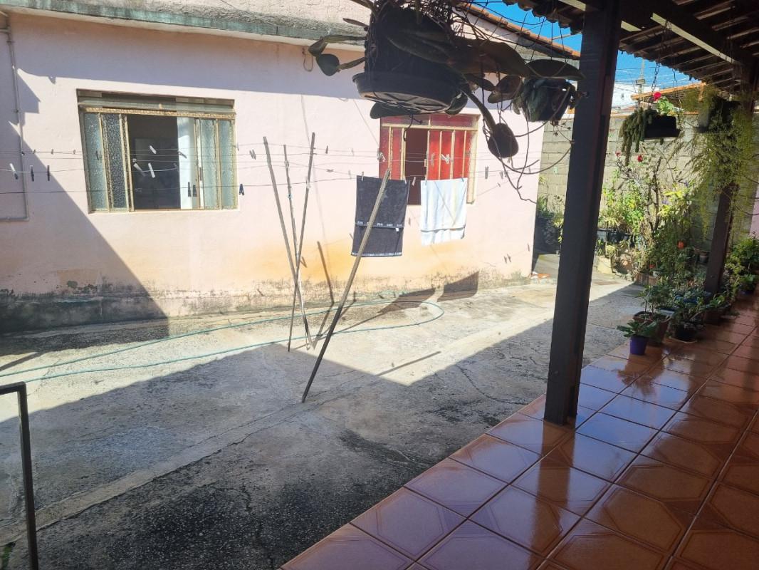 Casa, Jardim Bandeirantes, 4 Quartos, 2 Vagas