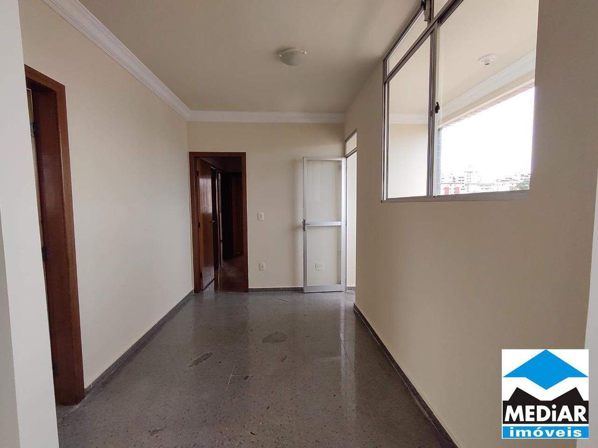 Apartamento, Sagrada Família, 3 Quartos, 2 Vagas, 1 Suíte