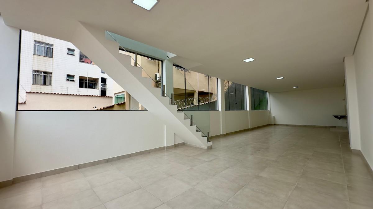 Casa, Heliópolis, 4 Quartos, 3 Vagas, 1 Suíte