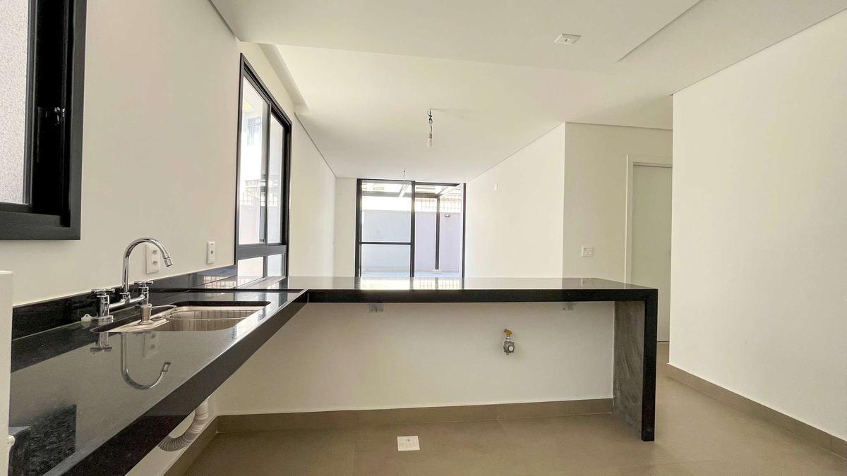 Apartamento, Serra, 2 Quartos, 2 Vagas, 2 Suítes