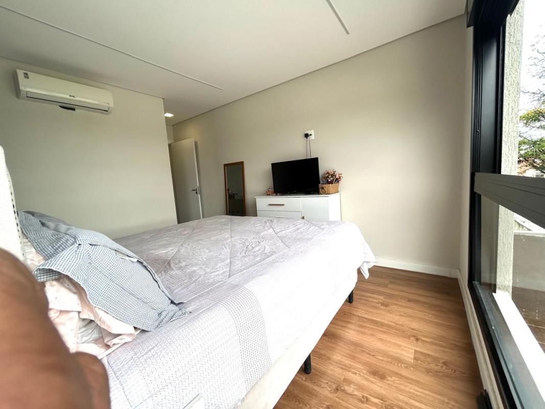 Casa, Trevo, 3 Quartos, 3 Vagas, 1 Suíte