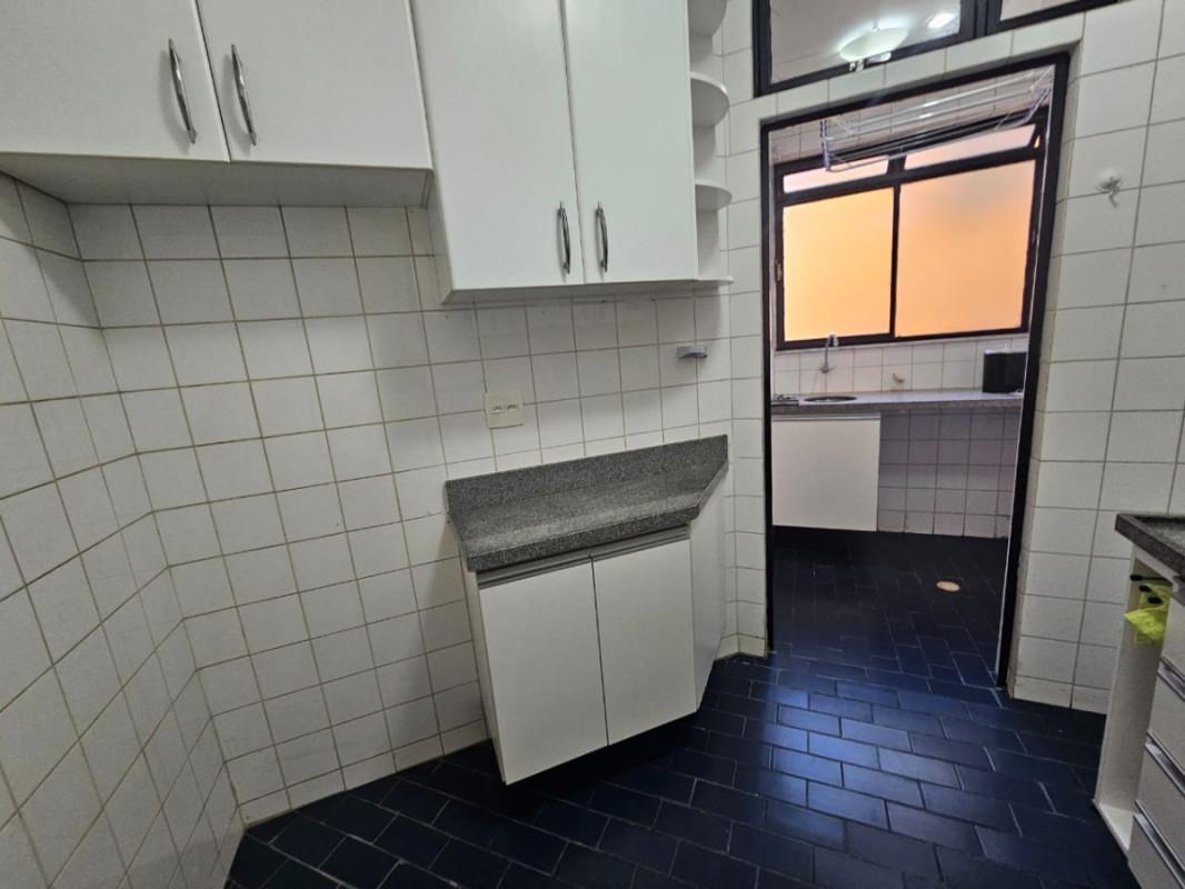 Apartamento, Estoril, 3 Quartos, 1 Vaga, 1 Suíte