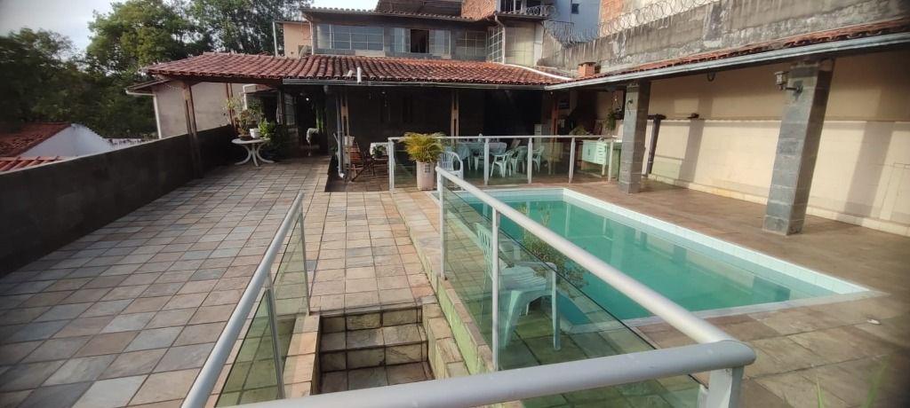Casa, Nações Unidas, 4 Quartos, 0 Vaga, 1 Suíte