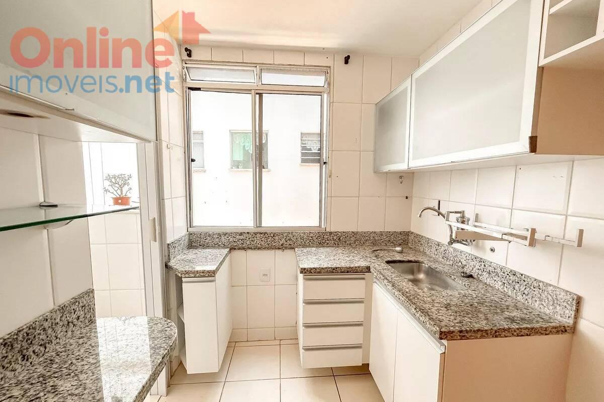 Apartamento, Castelo, 2 Quartos, 0 Vaga, 1 Suíte