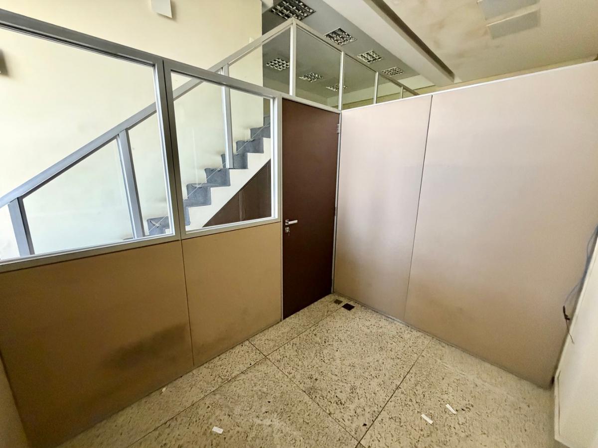 Sala, São José, 0 Quarto, 3 Vagas