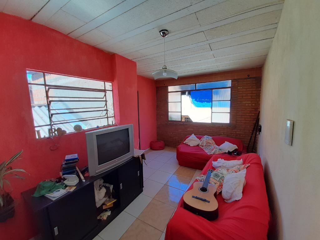 Casa, Centro, 4 Quartos, 0 Vaga, 1 Suíte