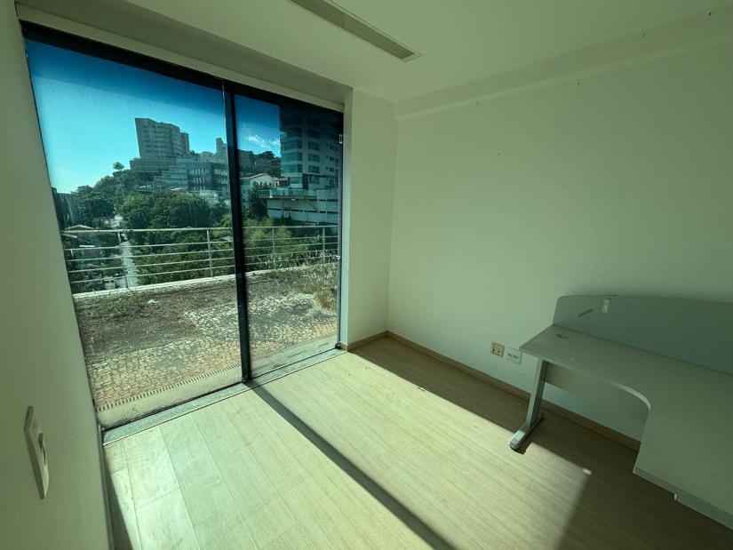 Andar, Santa Lúcia, 0 Quarto, 3 Vagas