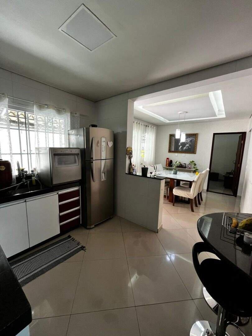 Casa, Rio das Velhas, 4 Quartos, 4 Vagas, 1 Suíte