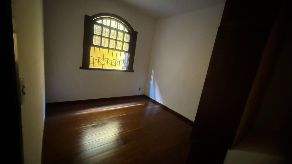 Casa, Ana Lúcia, 5 Quartos, 4 Vagas, 1 Suíte
