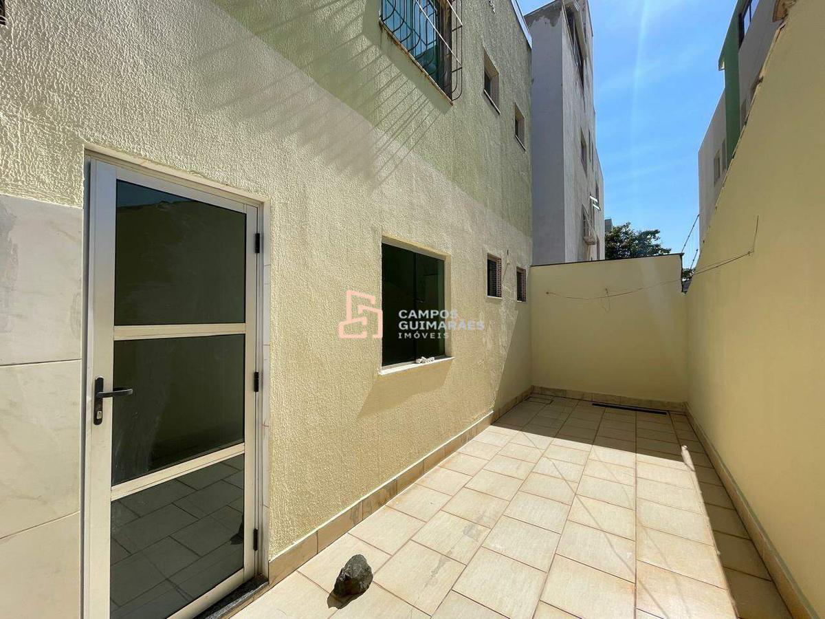 Casa, Cabral, 2 Quartos, 1 Vaga, 1 Suíte