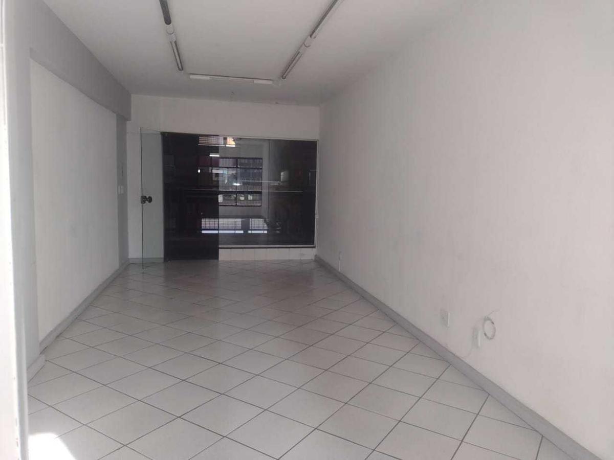 Sala, Barro Preto, 0 Quarto, 0 Vaga